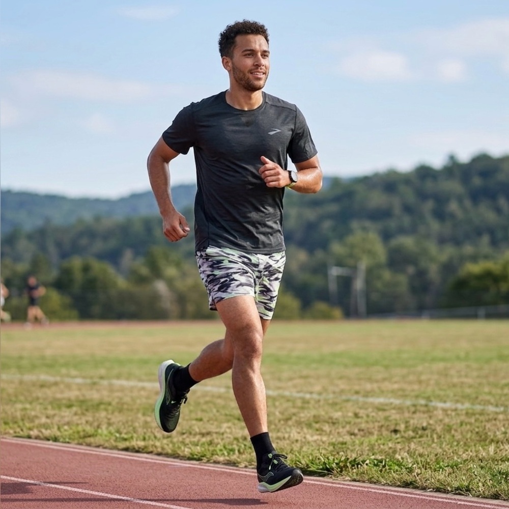 Lululemon Athletica men’s Green and Black Athletic Shorts camouflage size S